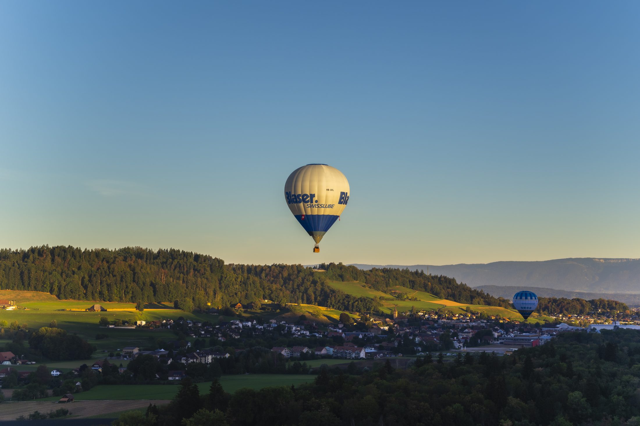 Tiefbohrbär, Betriebsausflug – Ballonfahrt