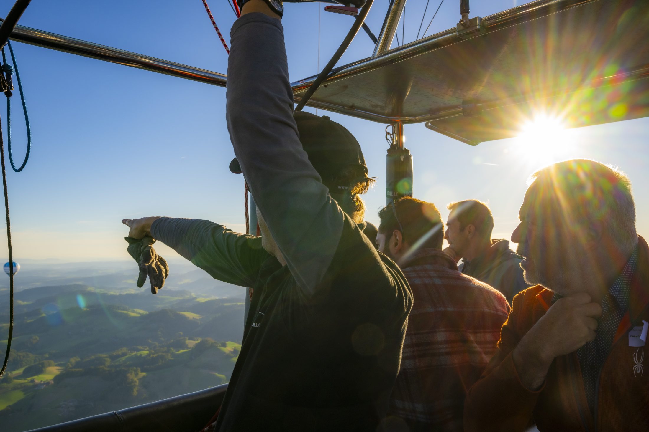 Tiefbohrbär, Betriebsausflug – Ballonfahrt