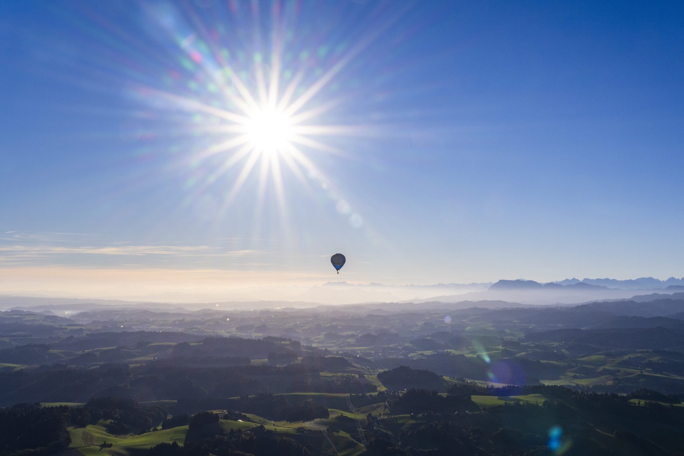 Tiefbohrbär, Betriebsausflug – Ballonfahrt