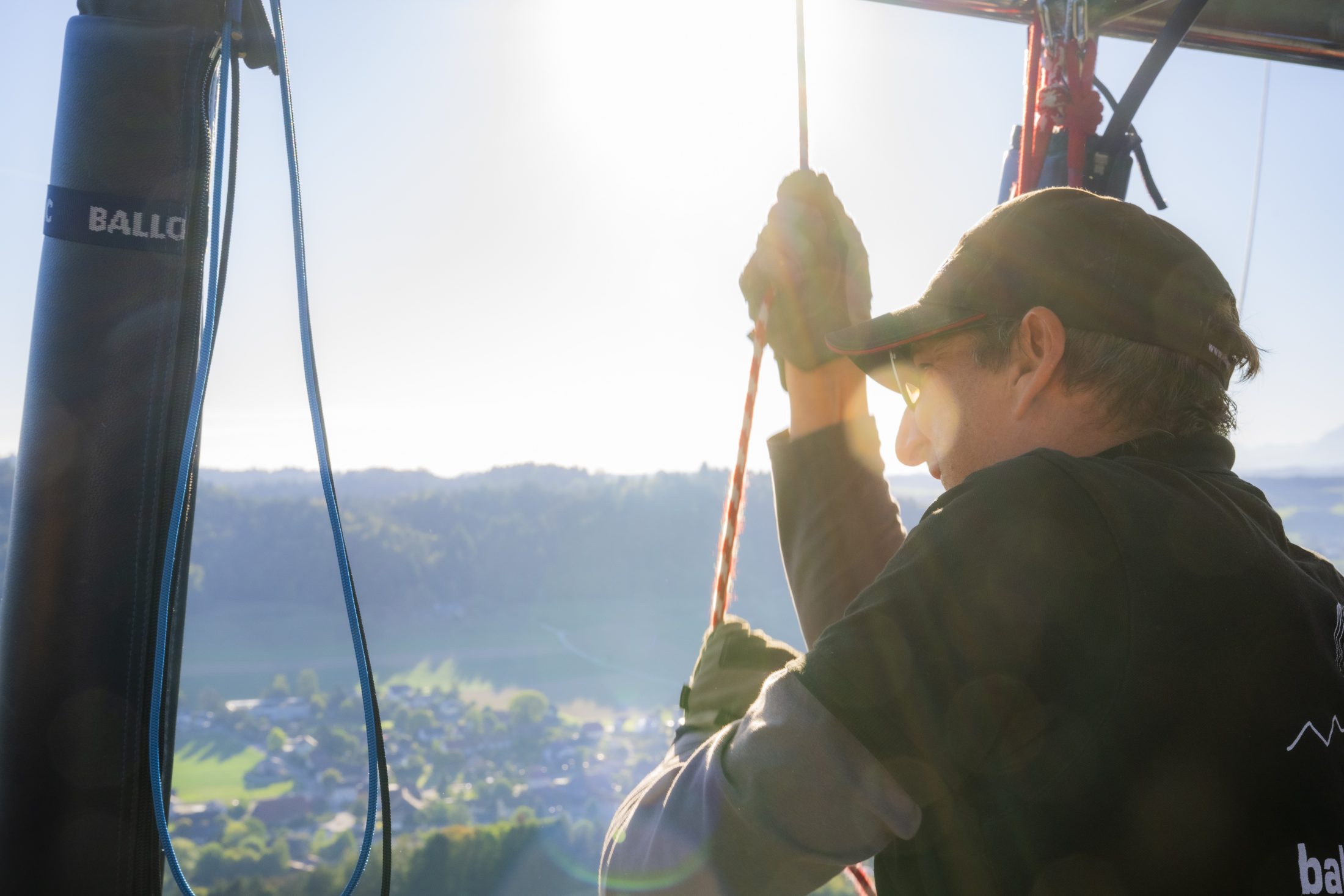 Tiefbohrbär, Betriebsausflug – Ballonfahrt